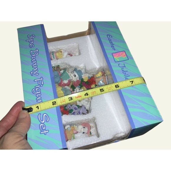 Easter Jubilee 3 Piece Figurine Set   Easter Village Figurines Never used - Picture 5 of 10